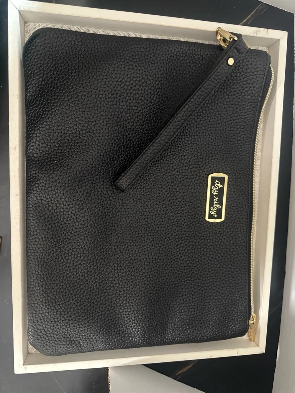Itzy Bitzy Dialer Bag Clutch Black Pebble Wristlet